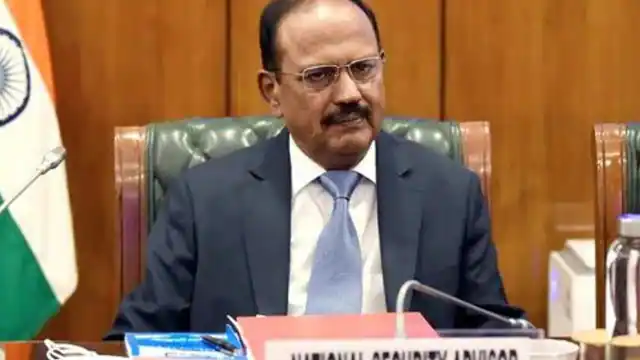 अजीत डोभाल की सुरक्षा में हुई चूक, 3 कमांडो को नौकरी से किया बर्खास्त