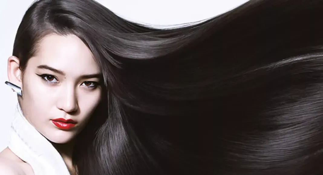Hair Growth के लिए डाइट में शामिल करें ये विटामिन्स