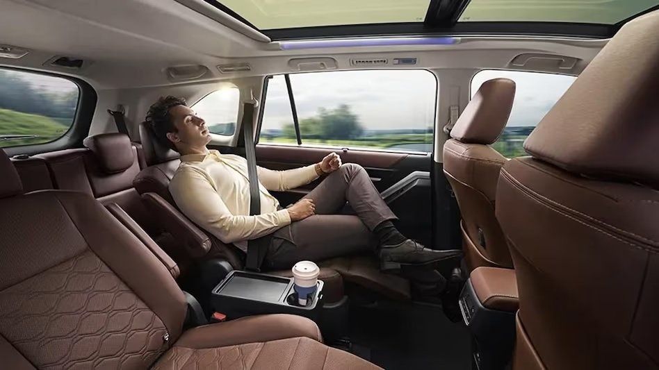 मारुती लॉन्च करने जा रही है अपनी सबसे महंगी 7 सीटर कार - Maruti Suzuki