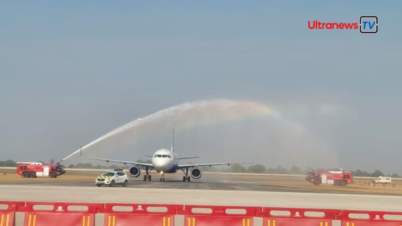 जेवर एयरपोर्ट पर आज पहली बार फ्लाइट लैंड, ट्रायल के बाद शुरू होंगी सेवाएं