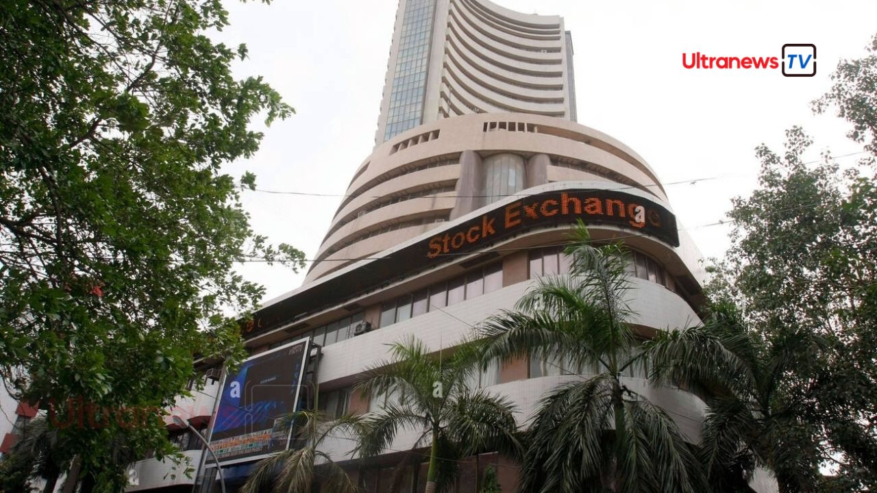 भारत की आर्थिक स्थिति ठीक नहीं, गिर रहा है सेंसेक्स