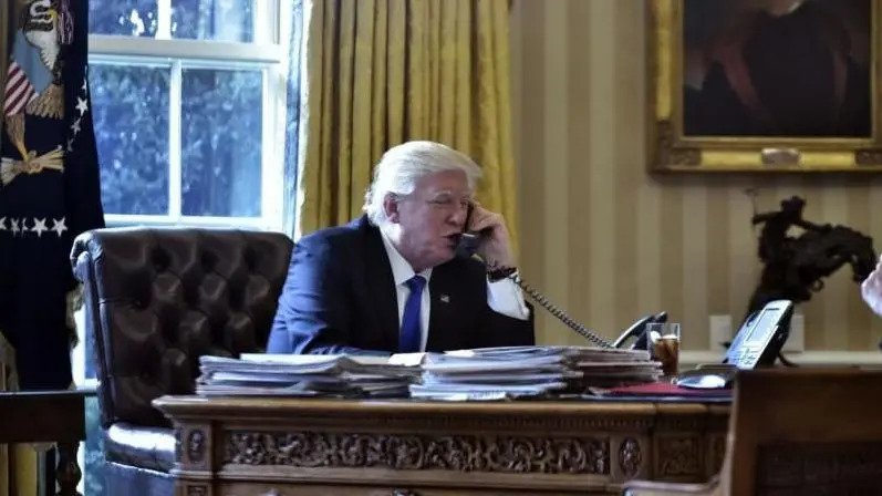 ट्रंप और पुतिन की फोन पर हुई बातचीत को रूस अपनी 'जीत' क्यों मान रहा है?