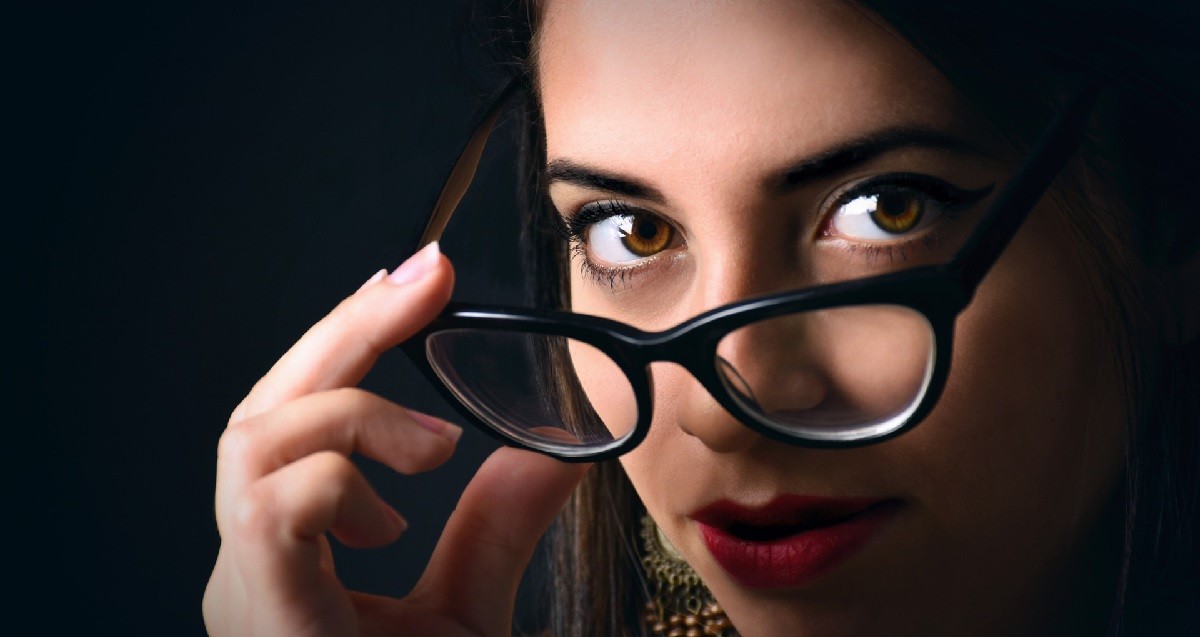 आँखों की कम होती रोशनी को बढ़ाने के लिए अपनाएं ये आसान तरीके